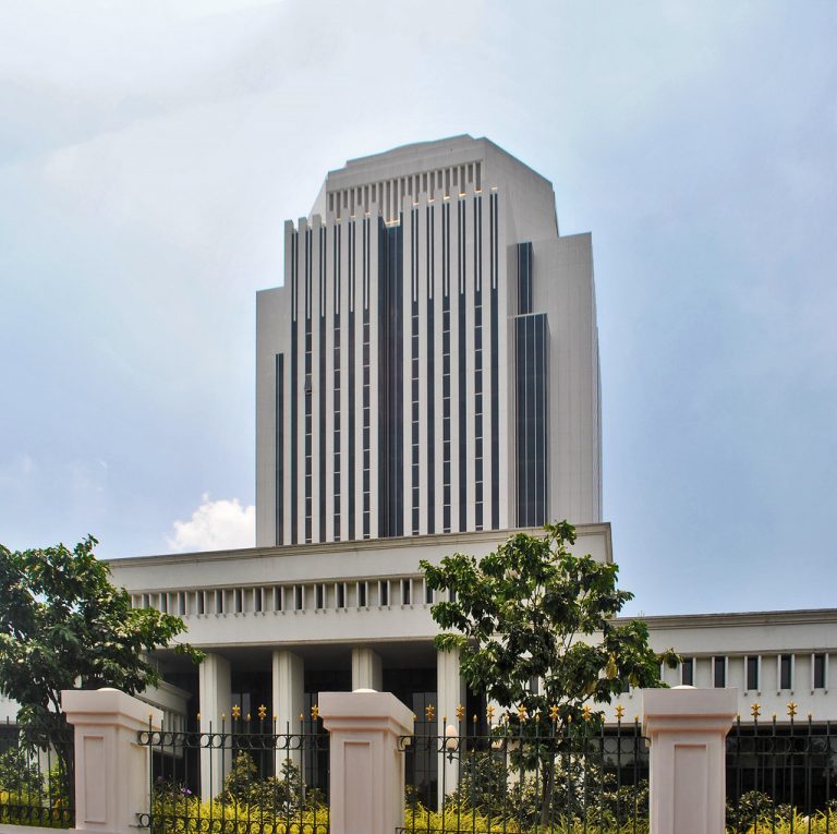 30437101575_d7ba193f8b_b