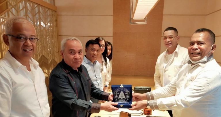 Rektor Universitas Moestopo Gubernur Kalimantan Timur Bersinergi Dalam Kembangkan Kualitas ASN 2022 (1)