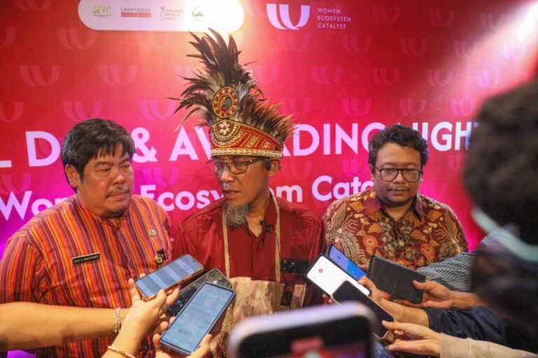 Woman-Ecosystem-Catalyst-1024x682