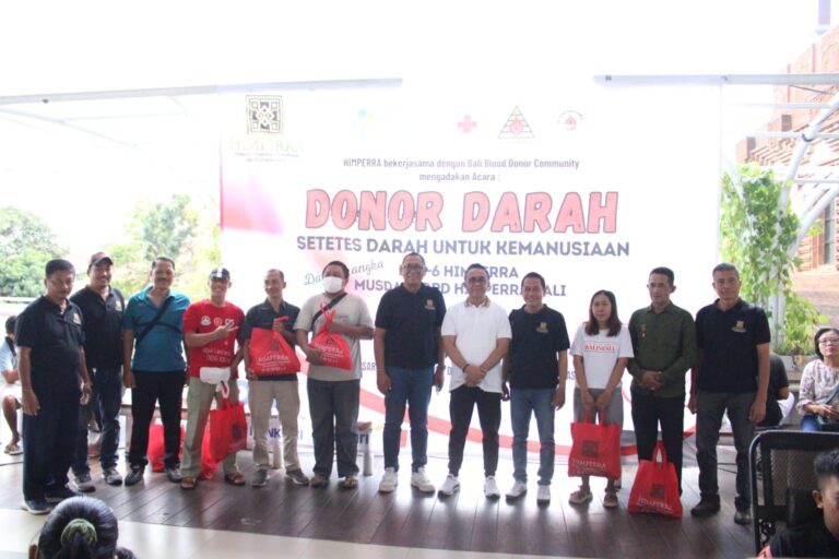 Berita_242608090808_walikota-jaya-negara-apresiasi-aksi-sosial-donor-darah-serangkaian-hut-ke-6-himperra-bali