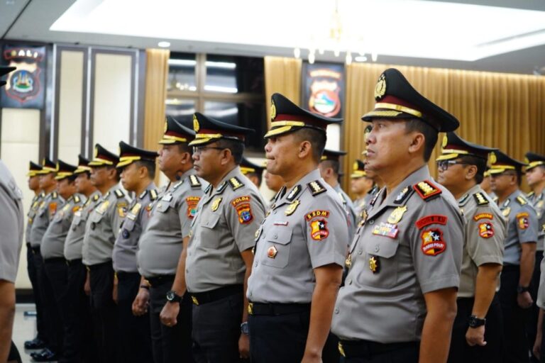 KAPOLRI-KENAIKAN-PANGKAT2-1024x682