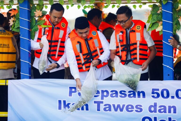 Pelepasan-Benih-Ikan-Rowo-Jombor4-1024x683